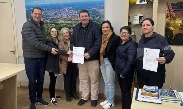 Administração Municipal recebe recursos para beneficiar famílias da Associação de Pais e Crianças Autistas