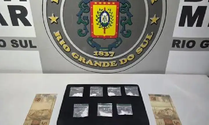 Adolescente é apreendido por tráfico de drogas na Praça das Pombas, em Guaporé