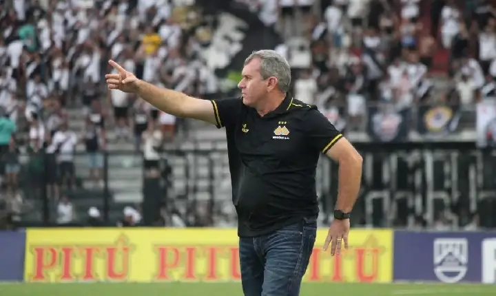 Juventude anuncia novo técnico