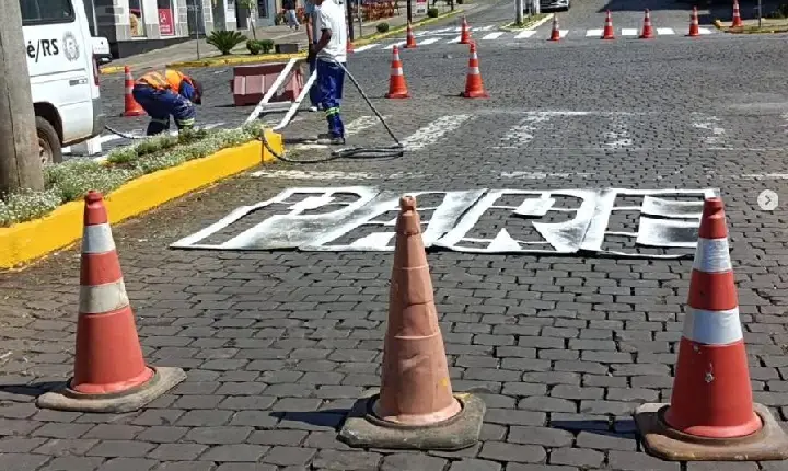 Mudanças na rua Manoel Francisco Guerreiro passam a valer a partir da nova demarcação e sinalização viária