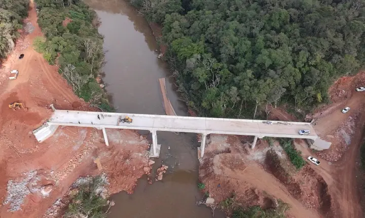 Obras na ponte entre Guaporé e Arvorezinha entram na reta final execução