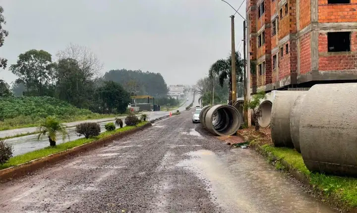 Rua Pinheiro Machado terá nova drenagem e será a primeira via de Guaporé com pavimento rígido de concreto