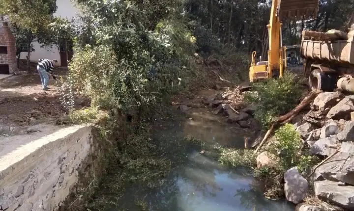 Secretarias de Agricultura e Obras iniciam alargamento do Arroio Barracão na altura da “Ponte do Santin”