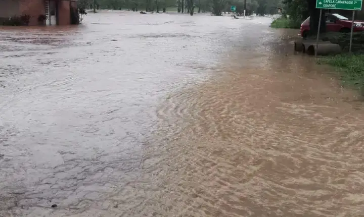 União da Serra é fortemente atingida pelo temporal desta manhã