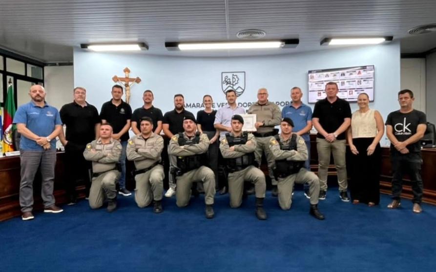 Brigada Militar através do 3º RPMon, recebe homenagem da Câmara de Vereadores de Guaporé.