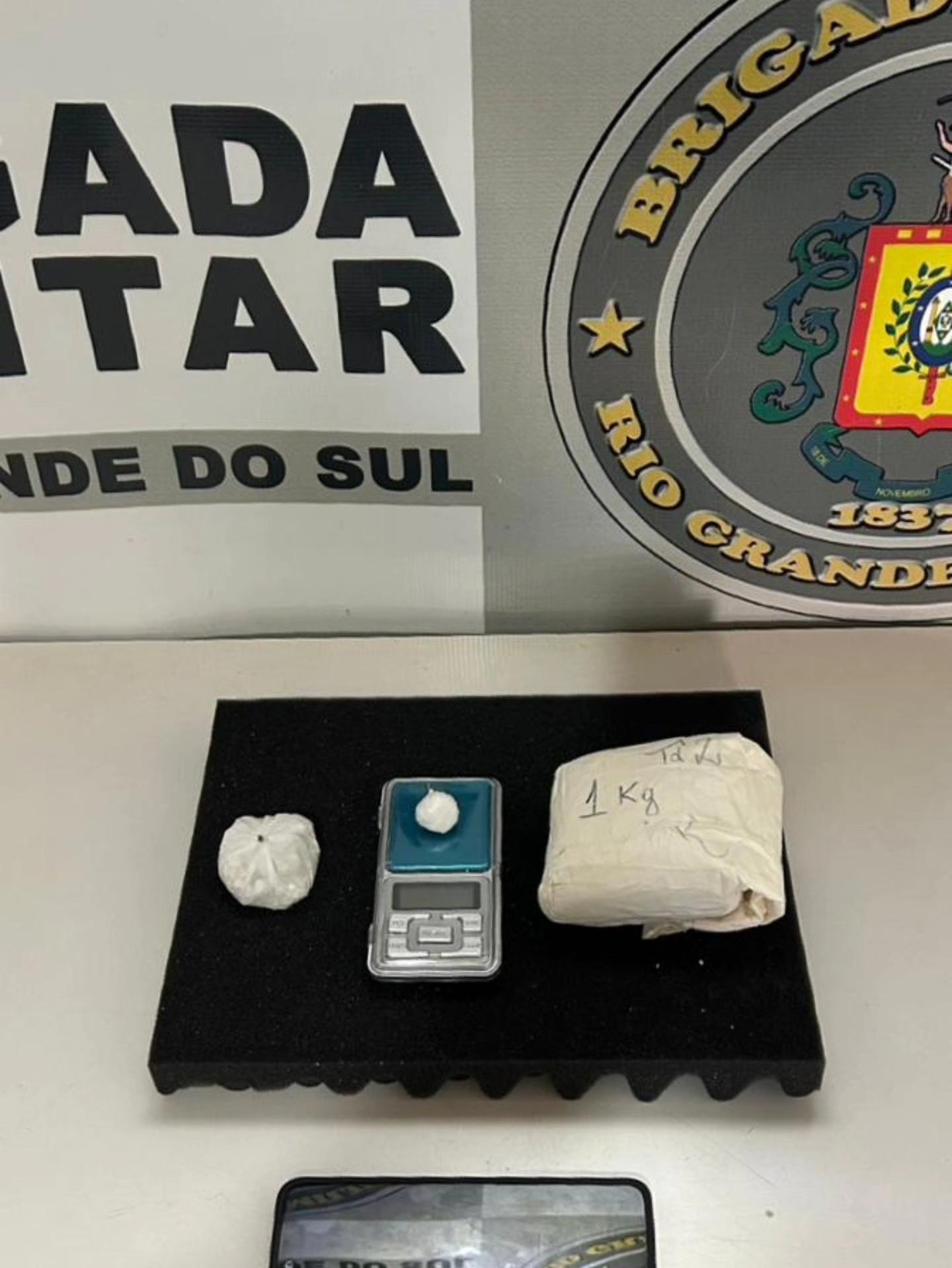 BRIGADA MILITAR PRENDE HOMEM POR TRÁFICO DE DROGAS EM GUAPORÉ