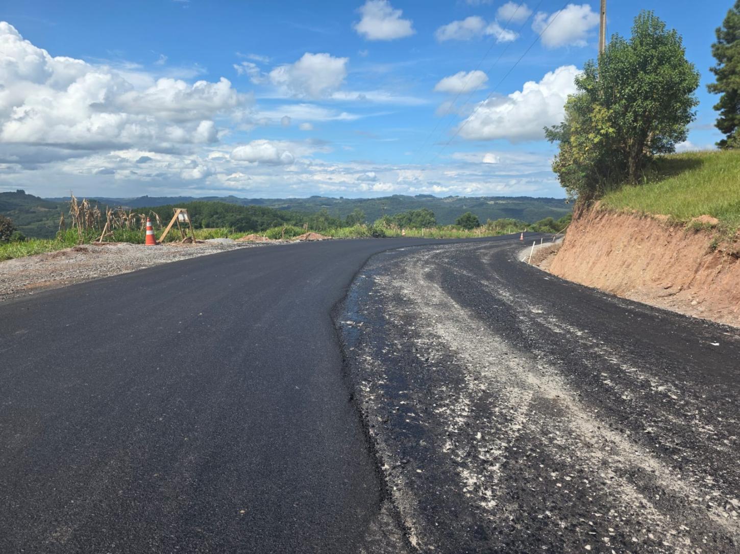 Pavimentação asfáltica no trecho entre Cotiporã e Dois Lajeados: confira todas as informações desta quarta-feira