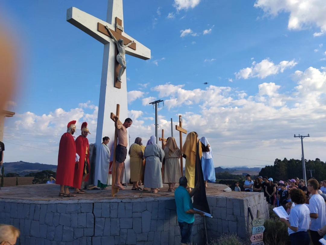 FÉ E DEVOÇÃO MARCAM VIA SACRA EM SÃO VALENTIM DO SUL