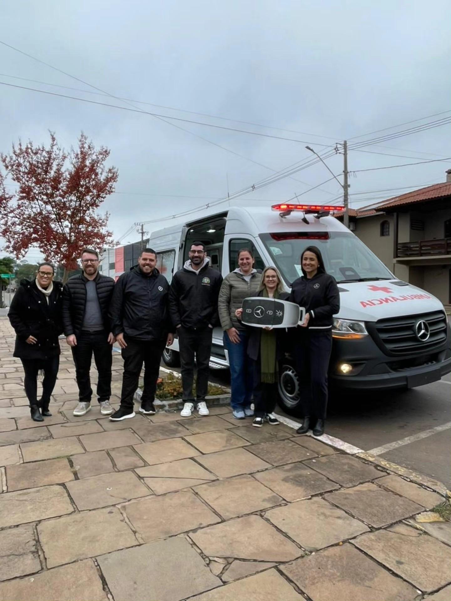 Nova ambulância Tipo A para reforçar a frota de veículos utilizados no atendimento à população