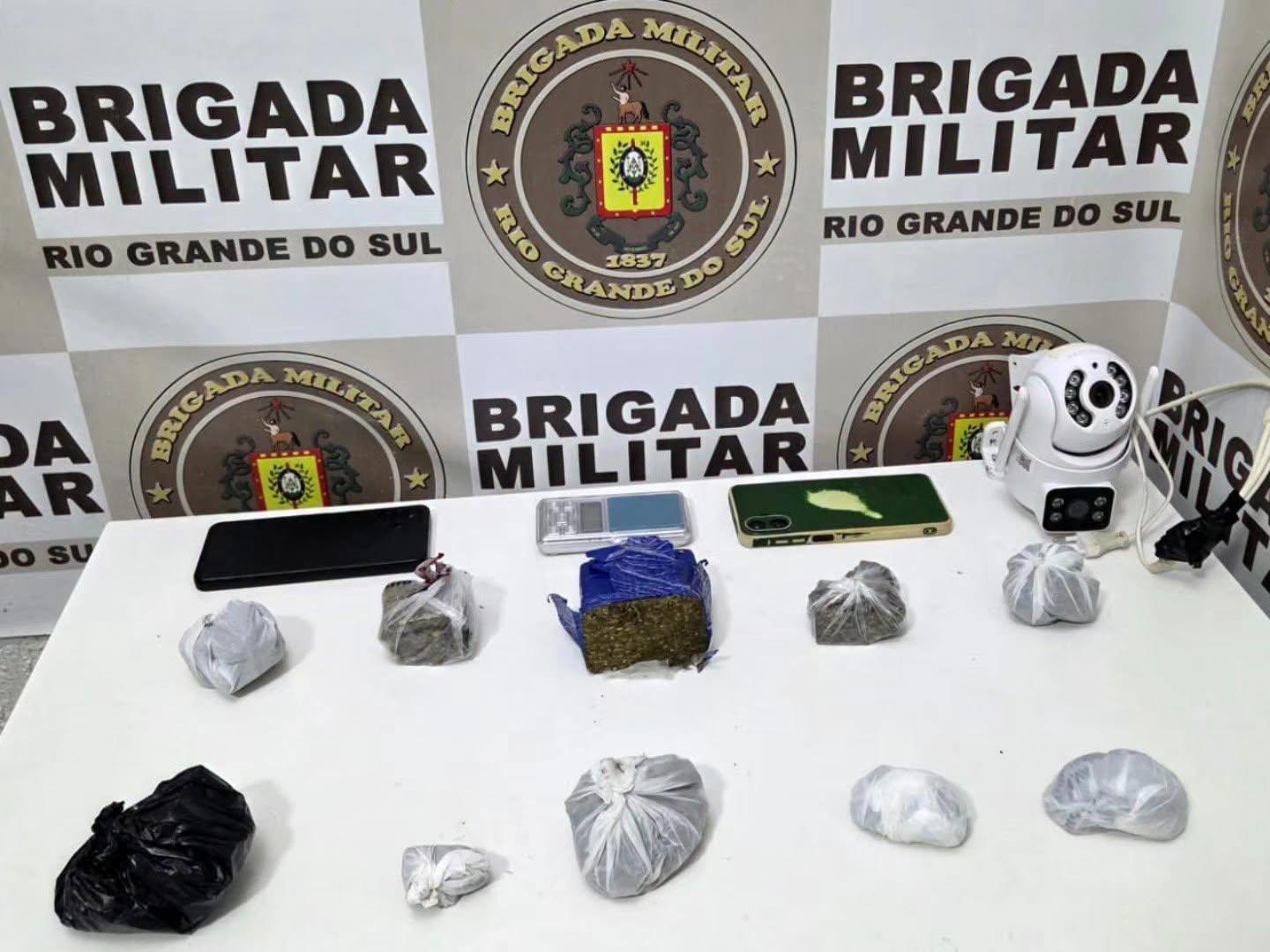Dupla é presa por tráfico de drogas em Serafina Corrêa