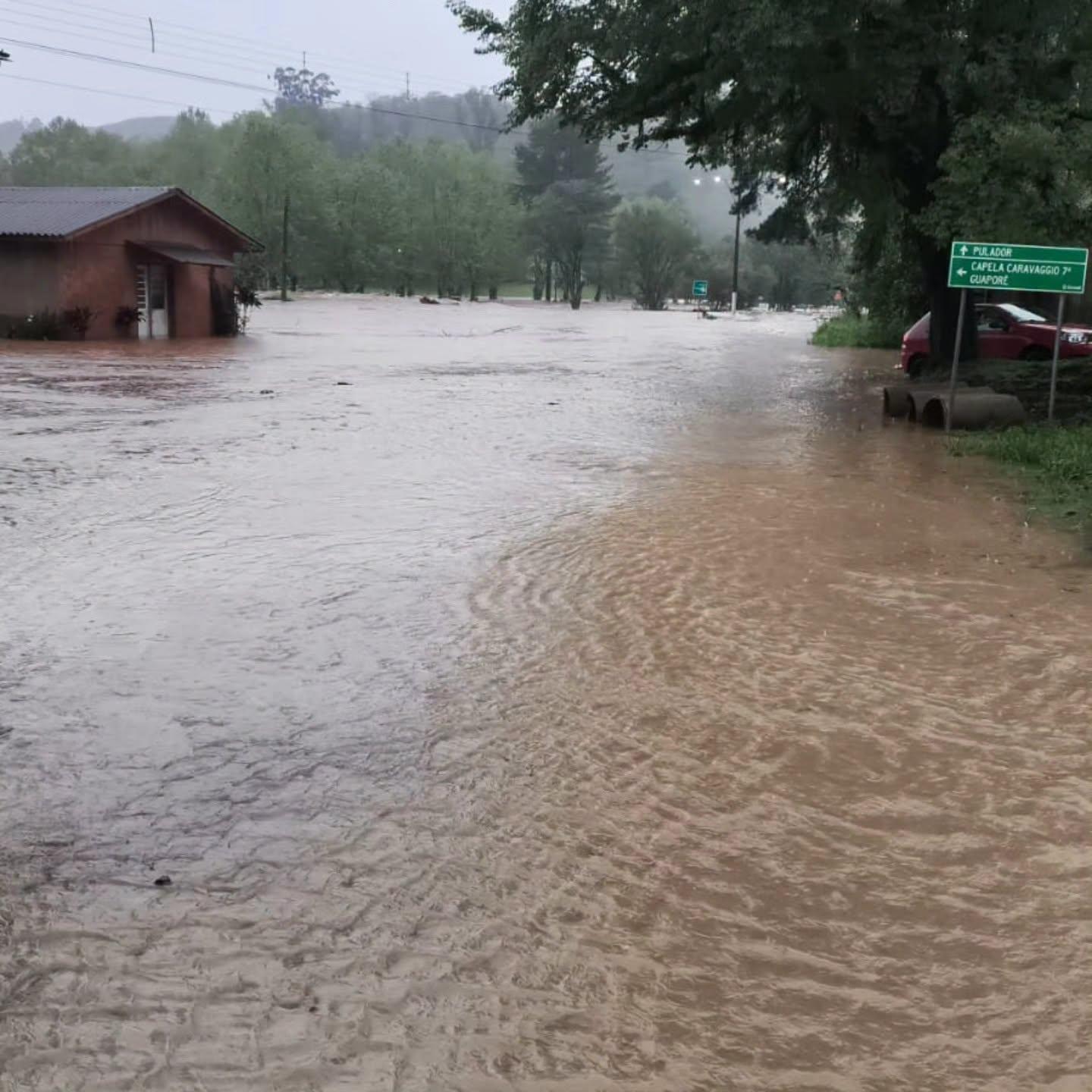 União da Serra é fortemente atingida pelo temporal desta manhã