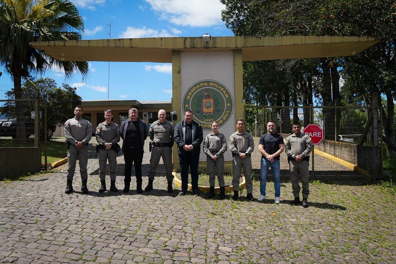 Comitiva da Brigada Militar conhece ações de segurança pública desenvolvidas em Guaporé